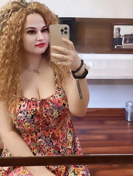 Call Girls In Suparnova Noida ❤️8448577510 Noida Escorts Service 69 Blowjob Delhi NCR